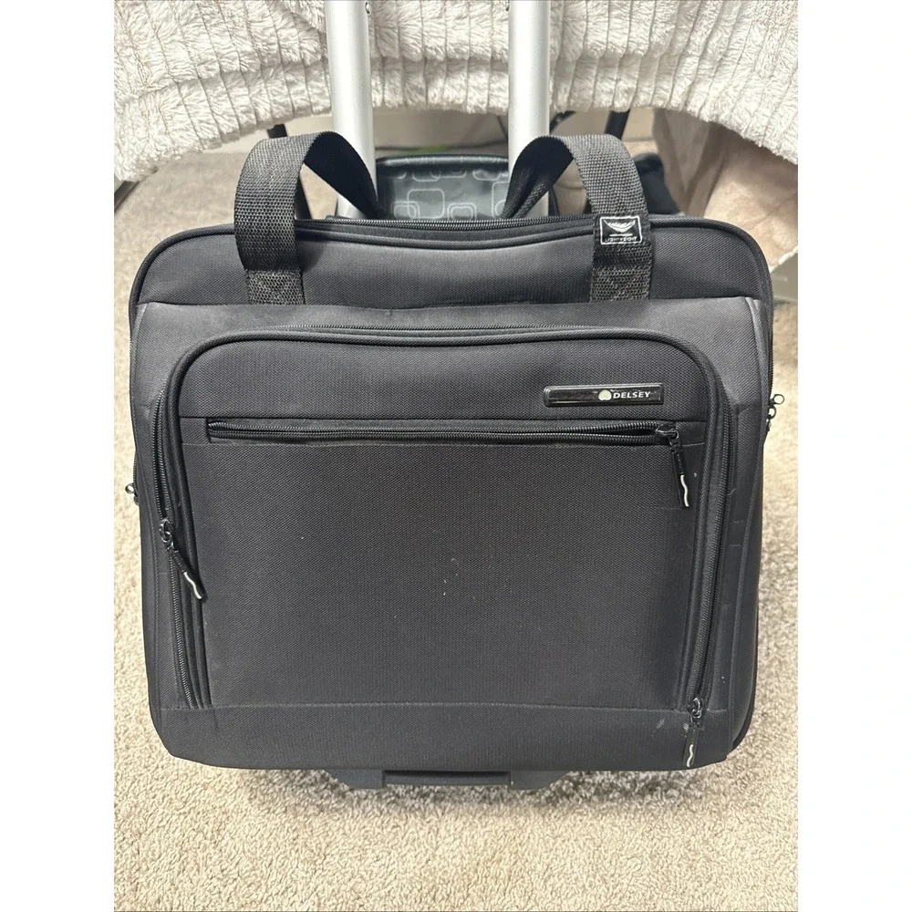 Delsey Super Lite Trolley Travel Tote Rolling Luggage Black 22718BK EUC Carry On